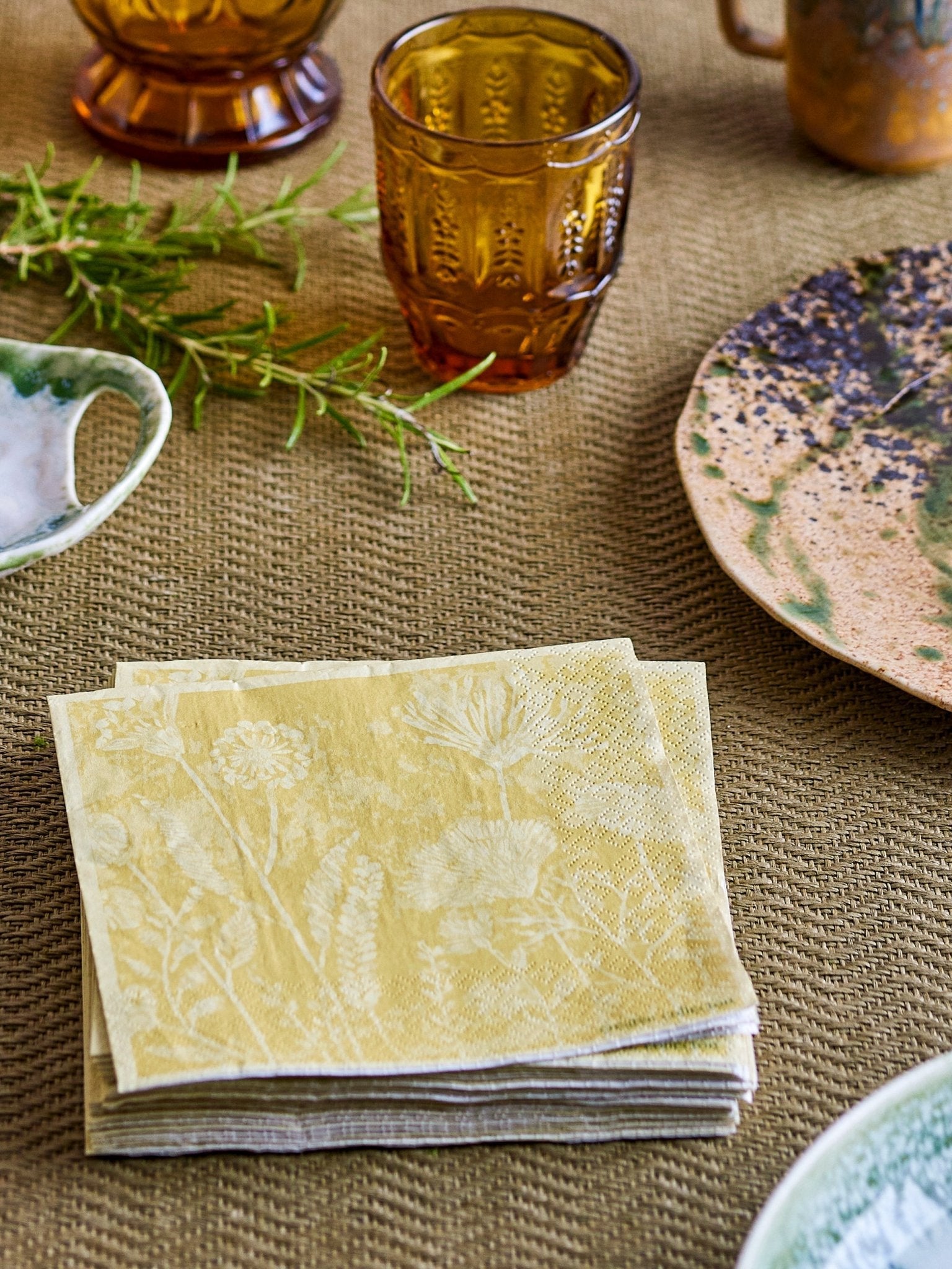 NORDIC.CHRISTMAS - Faustina Napkin, yellow/green, FSC® Mix, Paper