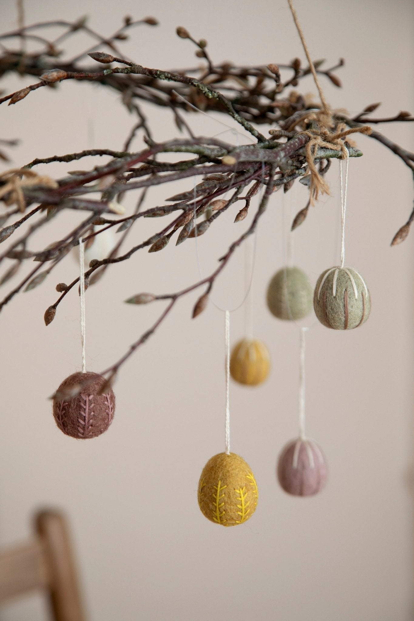 NORDIC.CHRISTMAS - Felt eggs with with embroidered garland ornaments - set of 3
