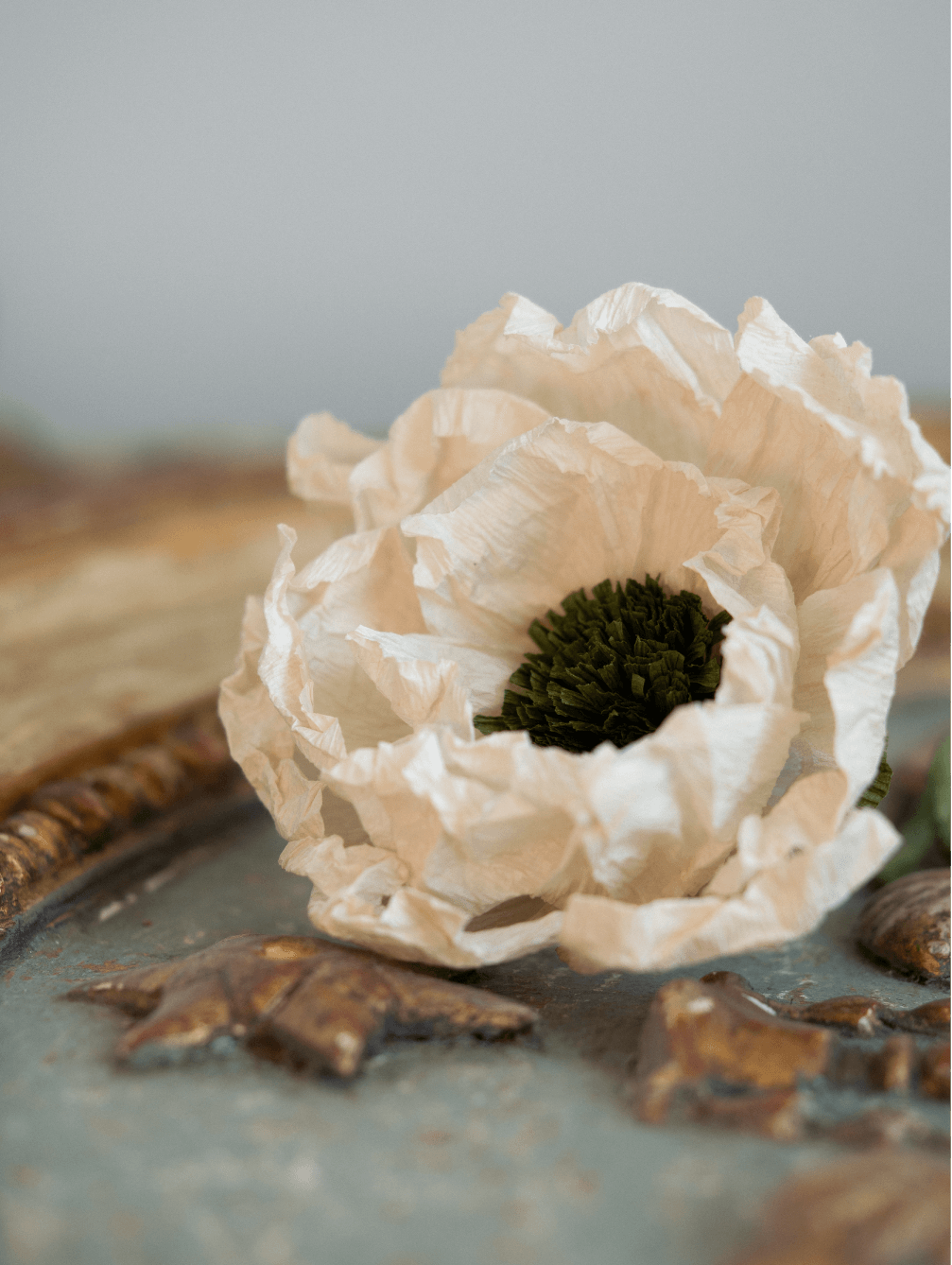 NORDIC.CHRISTMAS - Handmade antique - inspired crepe paper flowers in 5 colors