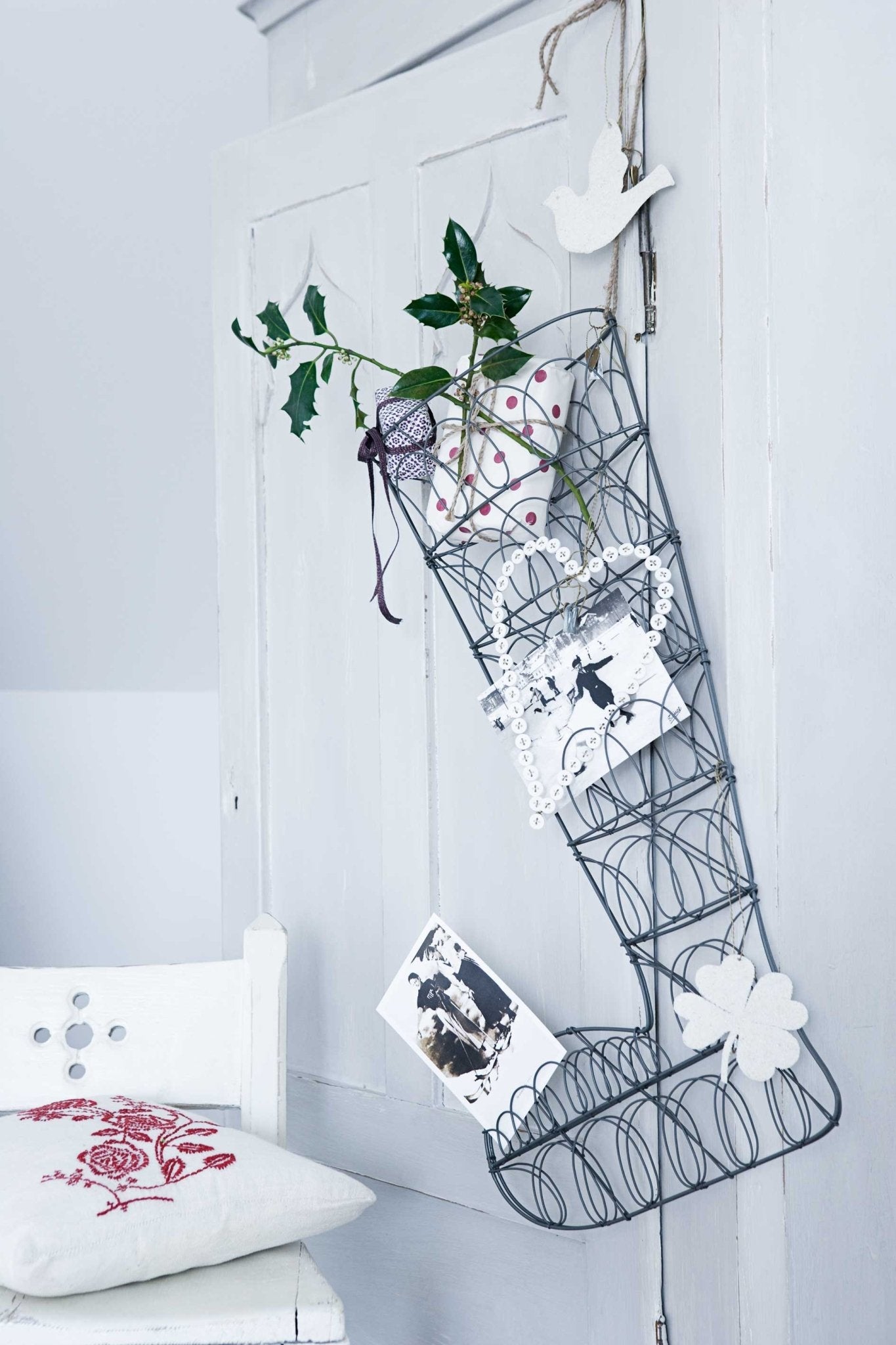 NORDIC.CHRISTMAS - Walther&co metal postcard display stocking