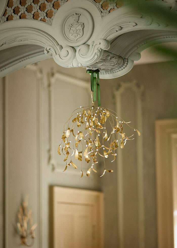 Golden 30 Stems Mistletoe Branch
