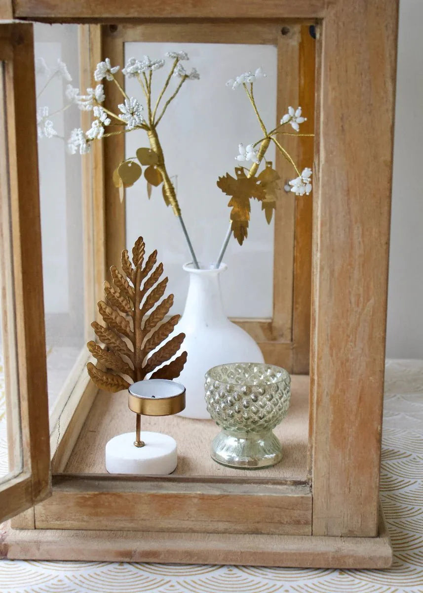 NORDIC.CHRISTMAS - White beads brass flower