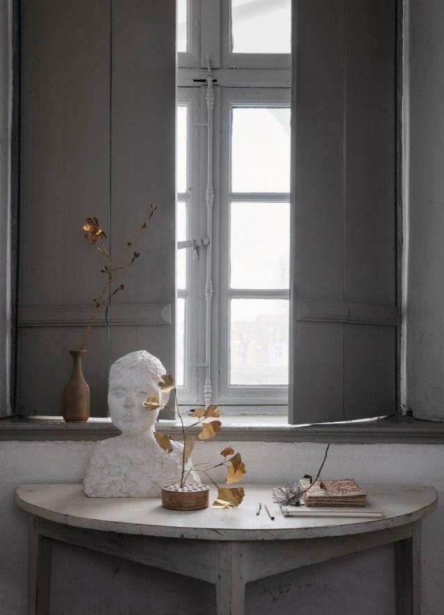 NORDIC.CHRISTMAS - Ginkgo gold leaf decoration