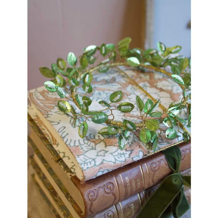 NORDIC.CHRISTMAS - Green leaves wreath with beads