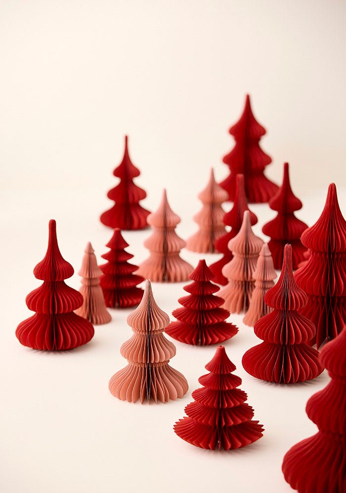 NORDIC.CHRISTMAS - Honeycomb Tree - Pine H16cm Ruby